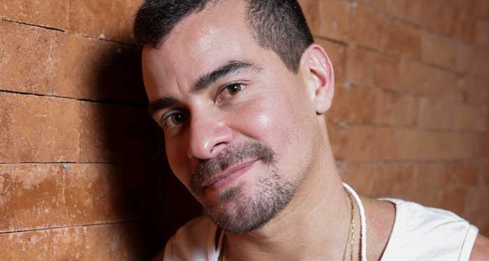 Na despedida de Júpiter, de “Família é Tudo”, Thiago Martins celebra sua estreia no humor