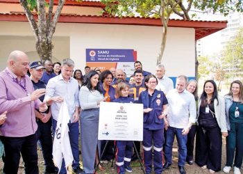 Quintal do Espeto realiza show do cantor Péricles para crianças e famílias