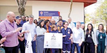 Quintal do Espeto realiza show do cantor Péricles para crianças e famílias