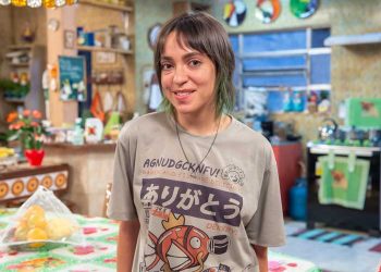 Carol Castro e a grande cópia da realidade em “Garota do Momento”