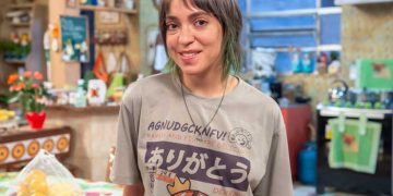 Carol Castro e a grande cópia da realidade em “Garota do Momento”