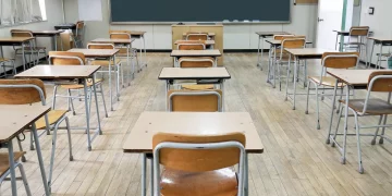 Mensalidade escolar deve subir dobro da inflação de 2024, diz pesquisa