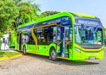 Prefeitura assina contrato para aquisição de mais 1,3 mil ônibus elétricos