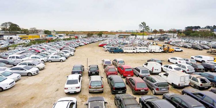 1º LEILÃO DO ANO – Veículos de luxo a R$ 10 mil