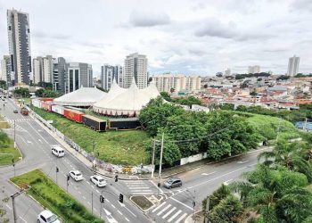 Terreno abrigará conjunto habitacional. População é contra e clama por hospital