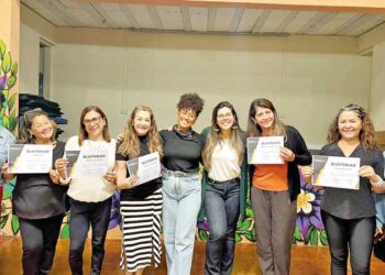 Curso desenvolve a criatividade e visa o mercado da moda para mulheres