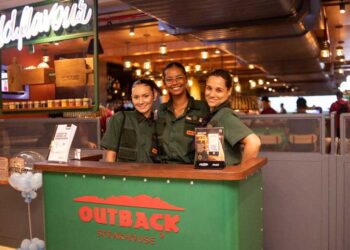 Outback oferece 74 vagas de emprego para nova unidade no Tatuapé