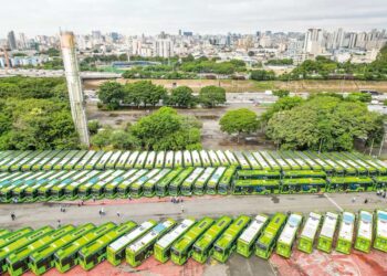 China abre crédito de US$ 100 mi para compra de ônibus elétricos