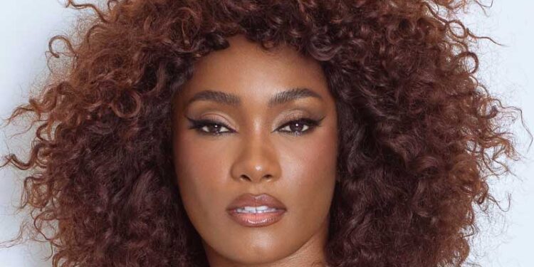 Erika Januza retorna à grade do GNT