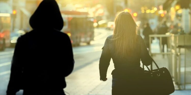 Como identificar o stalking