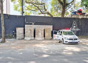 Prefeitura volta a emparedar entradas do Estação SP