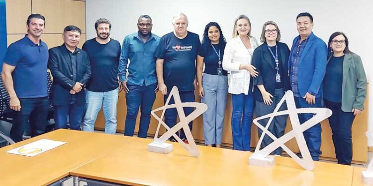 Movimento Líderes do Tatuapé visita nova reitora da Unicid