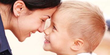 A escola como rede de apoio para uma maternidade plural