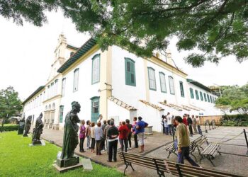 PASSEIOS CULTURAIS: Oito dicas utilizando os transportes metropolitanos