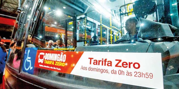 DOMINGÃO TARIFA ZERO: Programa chega a 500 dias e 215 milhões de passagens gratuitas