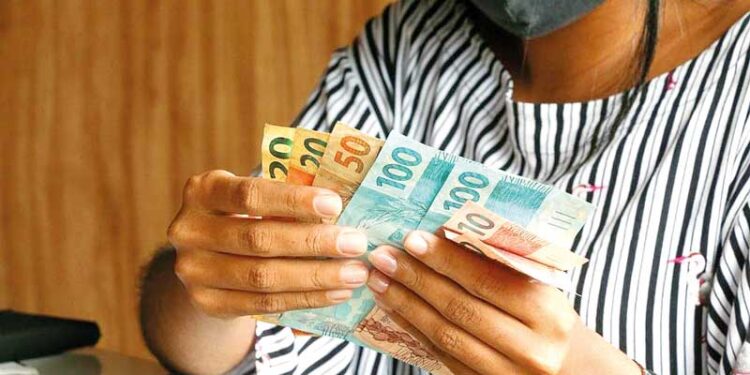 EMPRÉSTIMO CONSIGNADO: Como aproveitar os benefícios com segurança