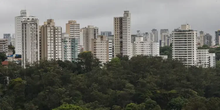 Sete das dez melhores cidades para morar em 2025 estão em SP, aponta IPS Brasil