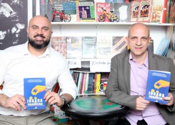 Lançamento na Ria Livraria revela os impactos financeiros no futebol brasileiro