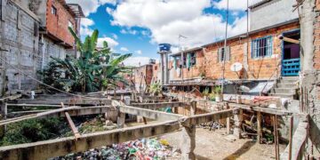 CONTENÇÃO DE CHEIAS: Obras no Córrego Rio Verde