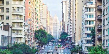 POLUIÇÃO VISUAL: Flexibilização da Lei Cidade Limpa