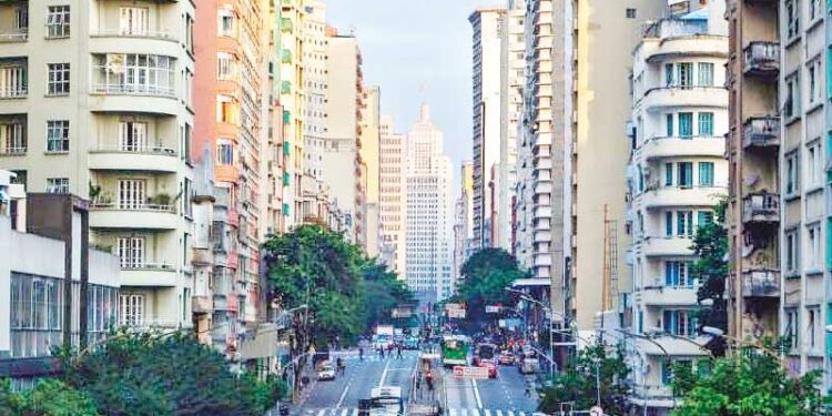 POLUIÇÃO VISUAL: Flexibilização da Lei Cidade Limpa