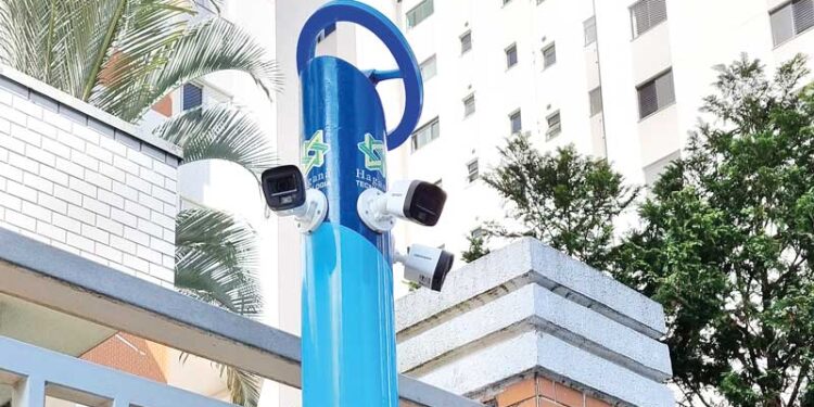 CONTENÇÃO DE CHEIAS: Obras no Córrego Rio Verde