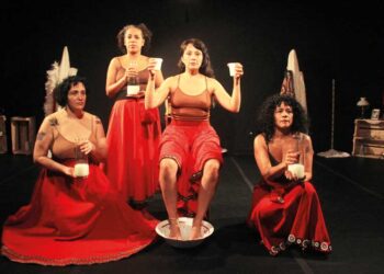 TEATRO: A luta das mulheres pelo amplo respeito