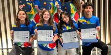 Alunos do Colégio Objetivo Penha conquistam medalhas em uma das maiores olimpíadas do mundo