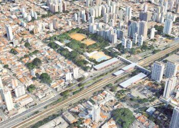 Alice Wegmann se realiza nopapel de Solange, em “Vale Tudo”