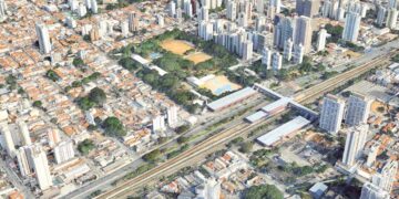 Alice Wegmann se realiza nopapel de Solange, em “Vale Tudo”