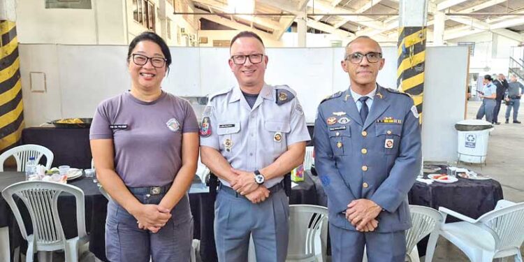 8º Batalhão da PM realiza almoço de confraternização