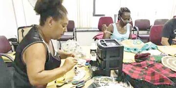 EMPREENDEDORES MANUAIS: Mutirão de serviços e cursos de qualificação