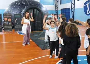 PLANETÁRIO IMERSIVO: Colégio Drummond convida a comunidade para explorar o universo