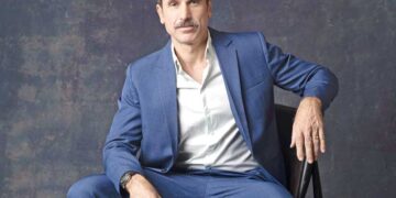 Eriberto Leão volta a encarnar o vilão Ernesto em ‘Êta Mundo Melhor’