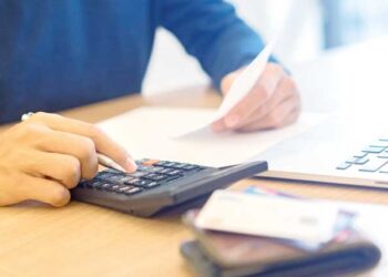 Angélica exibe espontaneidade com conversa, som e comida no GNT