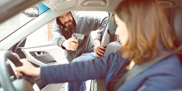 Angélica exibe espontaneidade com conversa, som e comida no GNT