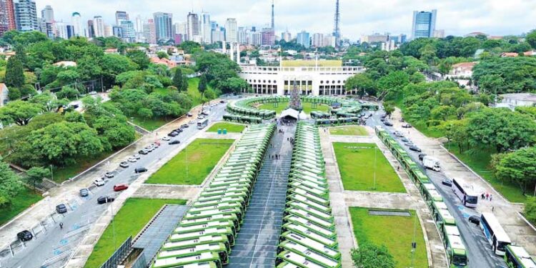Feiras de artesanato são alternativas para compras e passeios no fim de ano