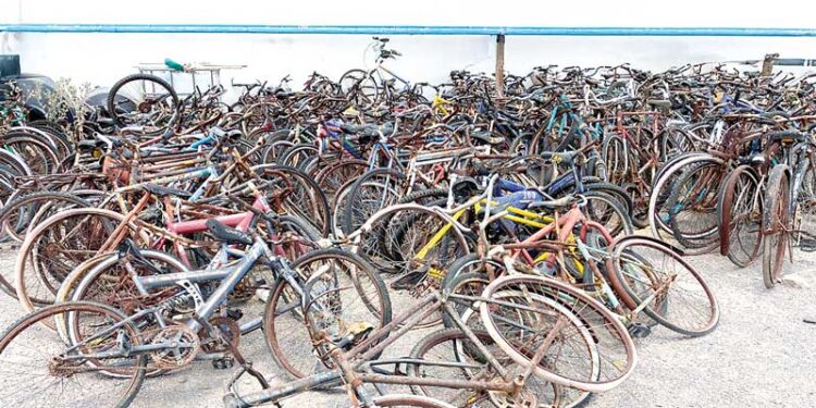 Feiras de artesanato são alternativas para compras e passeios no fim de ano