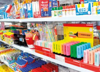 MATERIAL E UNIFORME ESCOLAR: Prefeitura disponibiliza crédito para aquisição