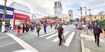 Procon-SP encontra irregularidades em muitas lojas que vendem material escolar