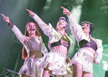 VACINAÇÃO CONTRA A DENGUE: Profissionais da saúde começam a ser vacinados