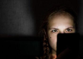 A violência contra mulheres também acontece nas telas