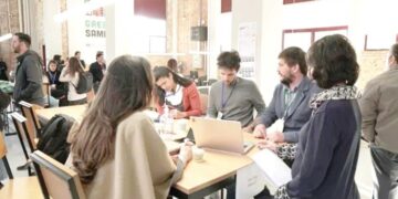 Inscrições gratuitas para o curso Fábrica de Negócios