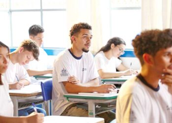 Vacinação contra gripe, sarampo e febre amarela em mais de 400 locais