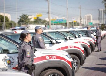 Governo de SP entrega 251 viaturas e 4,2 mil armamentos