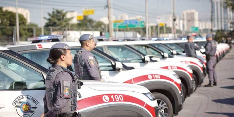 Governo de SP entrega 251 viaturas e 4,2 mil armamentos