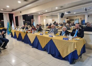 Rotary Tatuapé empossa nova diretoria. Nadia Porciúncula é a nova presidente
