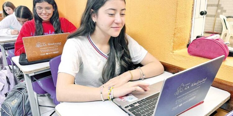 Colégio La Fontaine utiliza tecnologia com propósito