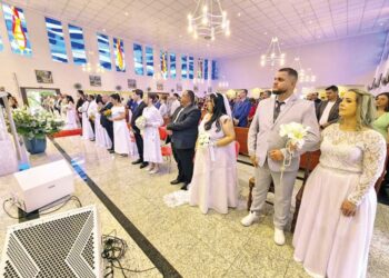 Casamento comunitário encerra festejos de aniversário do bairro