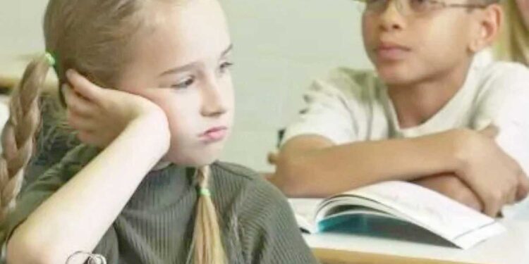FAMÍLIA E ESCOLA: Parceria vai além do acompanhamento de tarefas e notas